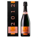 Más información de Champagne VEUVE CLICQUOT Vintage Rose Botella 750ml